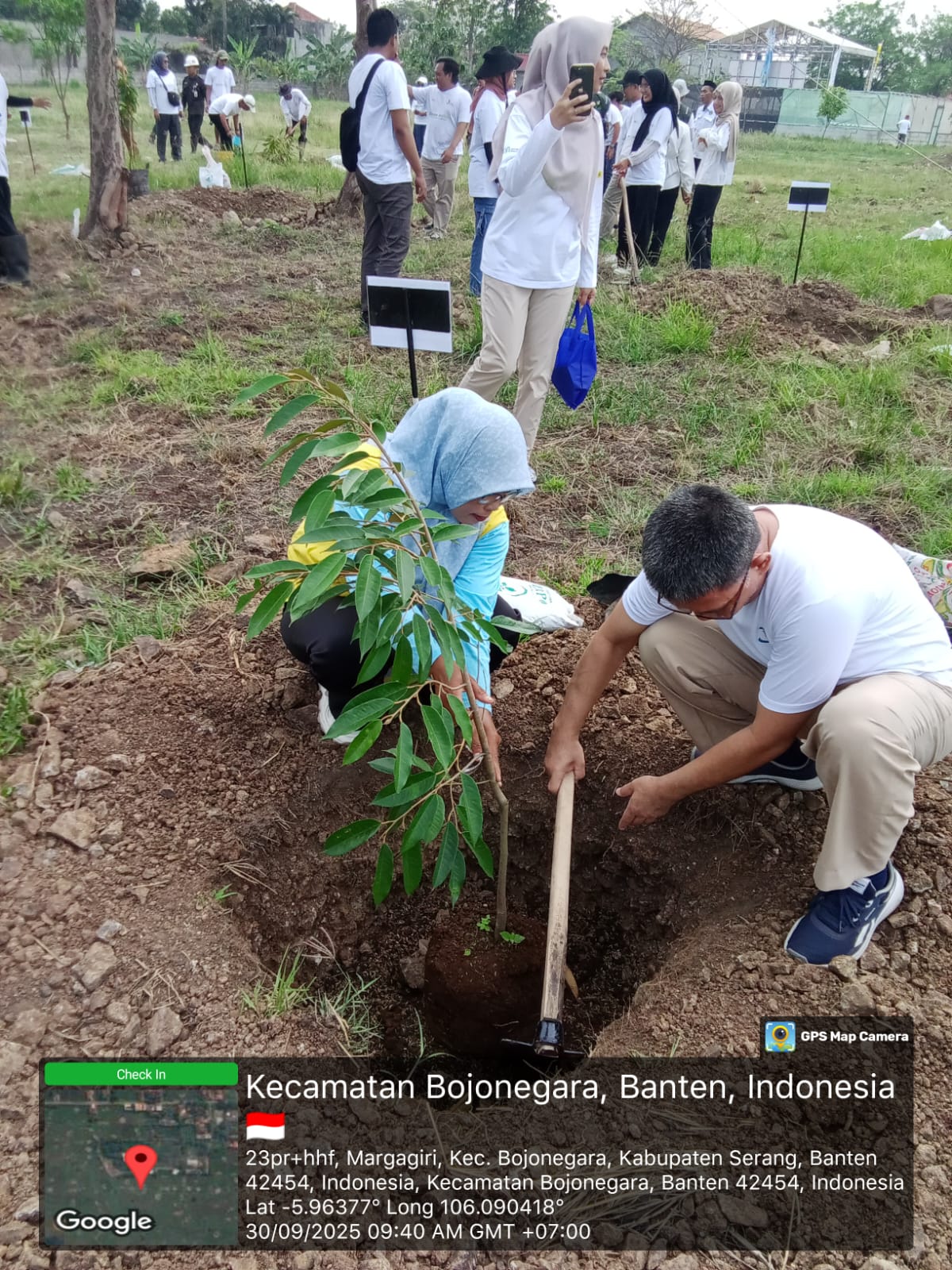 giat-penanaman-120-bibit-pohon-produktif-dalam-rangka-hari-ulang-tahun-pln-indonesia-power-upb-cilegon-di-desa-margagiri-kecbojonegara